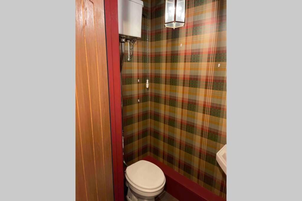 Cottage With Hot Tub In Pembrokeshire Haverfordwest Extérieur photo