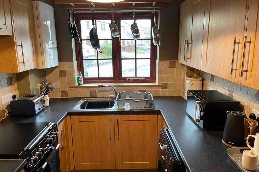Cottage With Hot Tub In Pembrokeshire Haverfordwest Extérieur photo