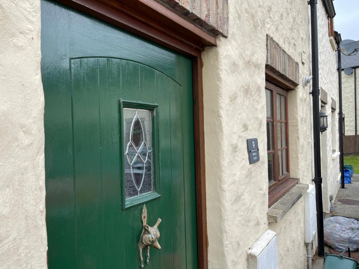 Cottage With Hot Tub In Pembrokeshire Haverfordwest Extérieur photo